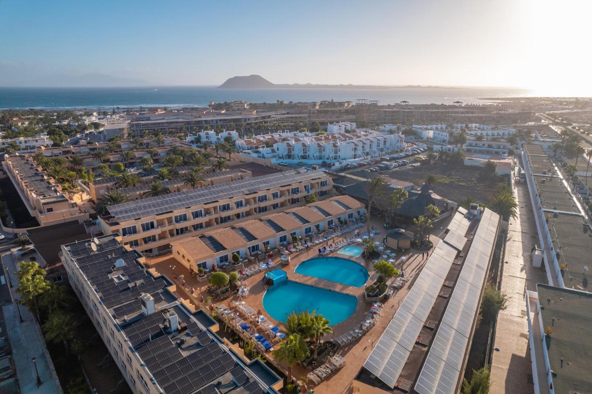 Hotel Arena Suite Коральео Экстерьер фото